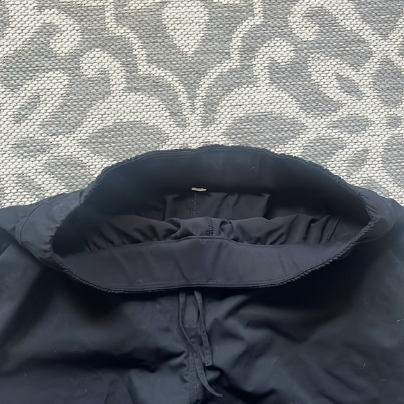 Lululemon Wide leg High-Rise pant/Jogger (cinchable cuff)
Black - Picture 7 of 14